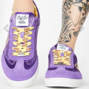 Von Dutch Velvet sneakers 💜